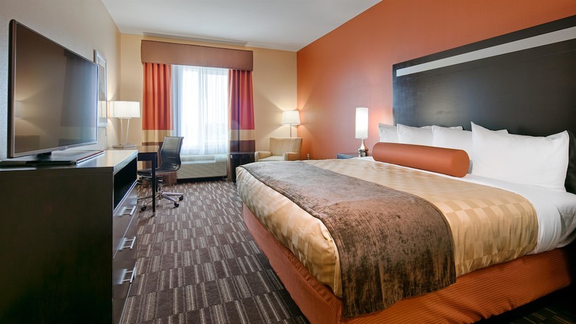 Imagen de la habitación del Hotel Wyndham Garden Lancaster Ca. Foto 5
