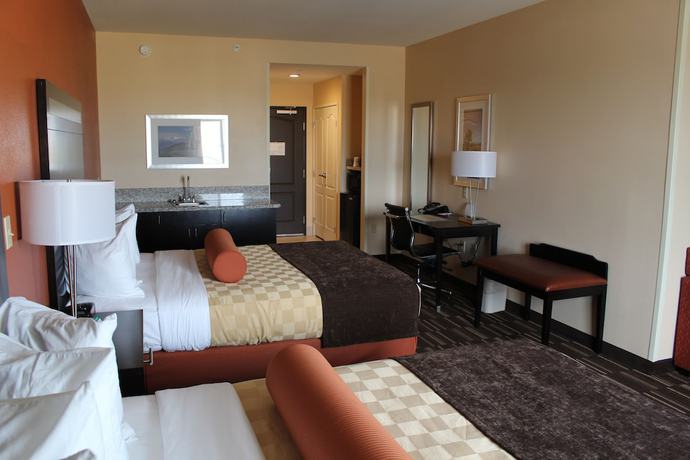 Imagen de la habitación del Hotel Wyndham Garden Lancaster Ca. Foto 9