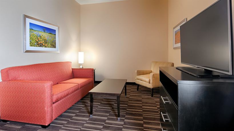Imagen de la habitación del Hotel Wyndham Garden Lancaster Ca. Foto 13