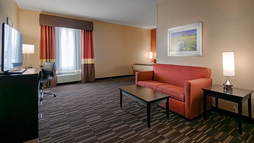 Imagen de la habitación del Hotel Wyndham Garden Lancaster Ca. Foto 14