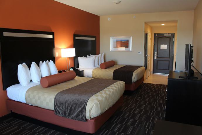 Imagen de la habitación del Hotel Wyndham Garden Lancaster Ca. Foto 15
