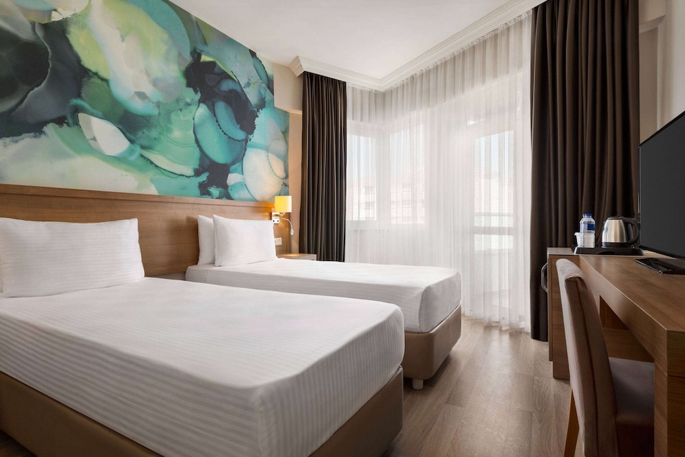 Imagen de la habitación del Hotel Wyndham Garden Lara. Foto 3