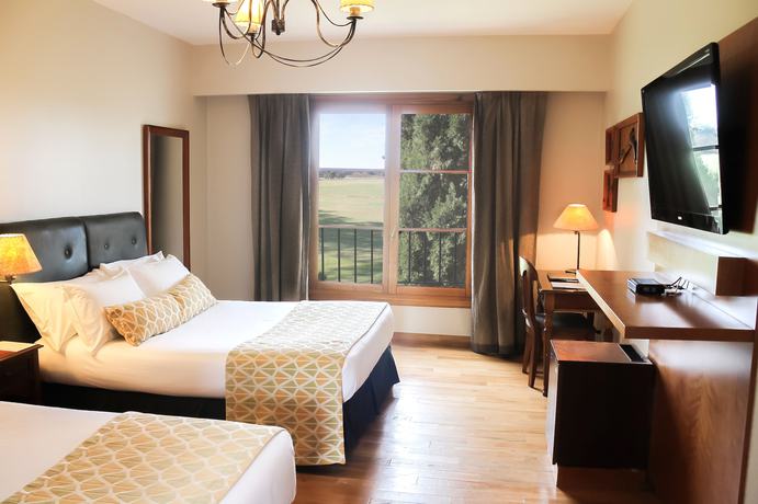 Imagen de la habitación del Hotel Wyndham Garden Luj&aacute;n. Foto 17