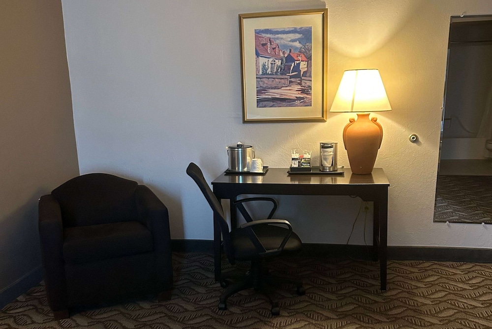 Imagen de la habitación del Hotel Wyndham Garden Madison Fitchburg. Foto 6