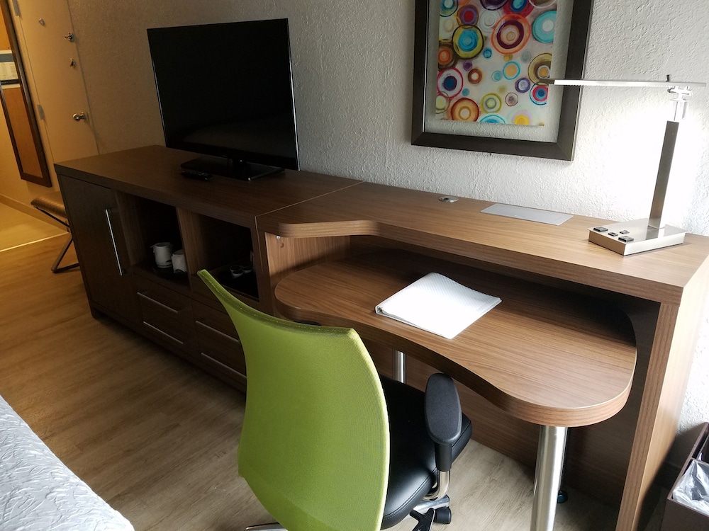 Imagen de la habitación del Hotel Wyndham Garden Marietta Atlanta North. Foto 9