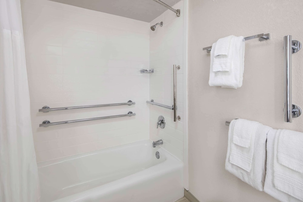 Imagen de la habitación del Hotel Wyndham Garden Marietta Atlanta North. Foto 16