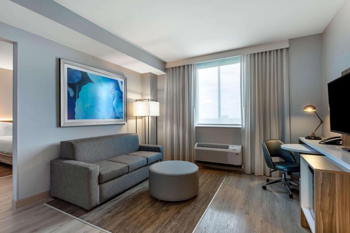 Imagen de la habitación del Hotel Wyndham Garden Miami International Airport. Foto 5