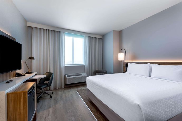 Imagen de la habitación del Hotel Wyndham Garden Miami International Airport. Foto 16