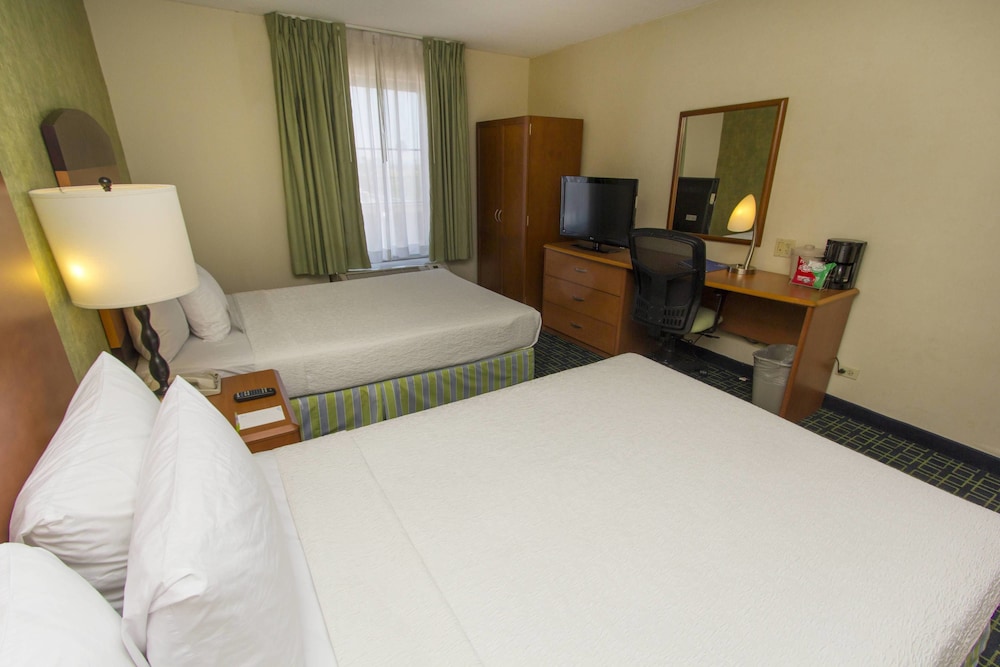 Imagen de la habitación del Hotel Wyndham Garden Monterrey Aeropuerto. Foto 11