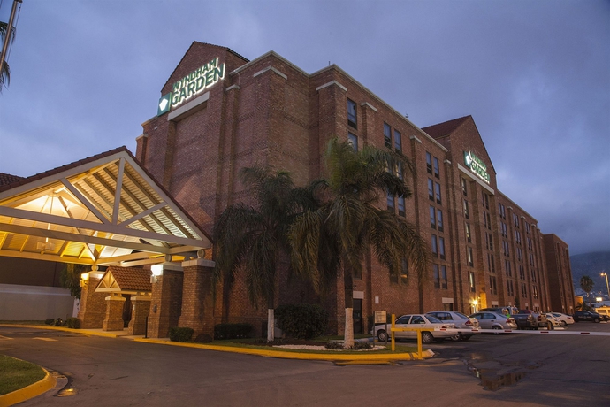 Imagen de los exteriores del Hotel Wyndham Garden Monterrey Norte. Foto 12
