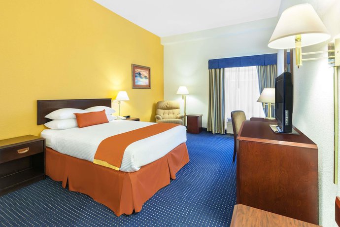 Imagen de la habitación del Hotel Wyndham Garden Monterrey Norte. Foto 11