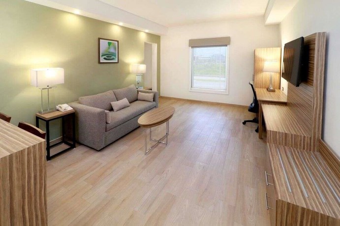 Imagen de la habitación del Hotel Wyndham Garden Monterrey Valle Real. Foto 8