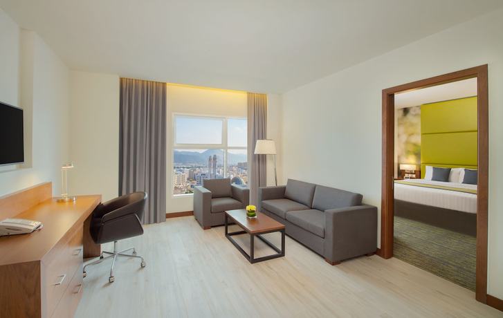 Imagen de la habitación del Hotel Wyndham Garden Muscat Al Khuwair. Foto 9