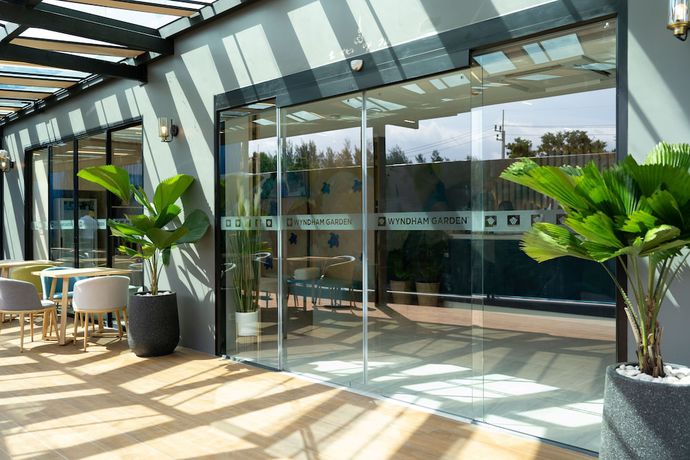 Imagen general del Hotel Wyndham Garden Naithon Phuket. Foto 1