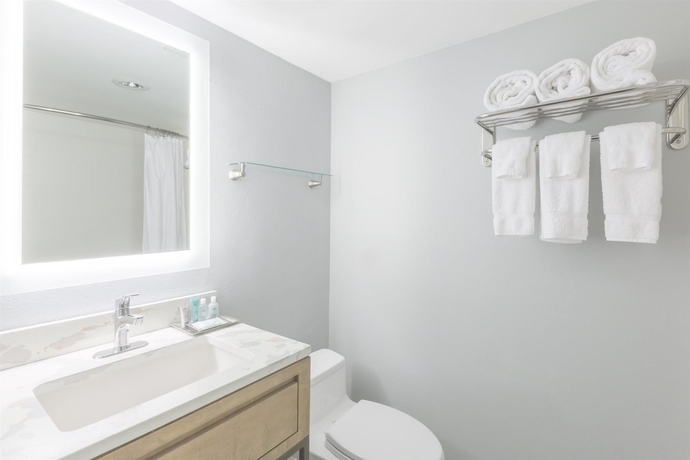 Imagen de la habitación del Hotel Wyndham Garden New Orleans Airport, Metairie. Foto 5