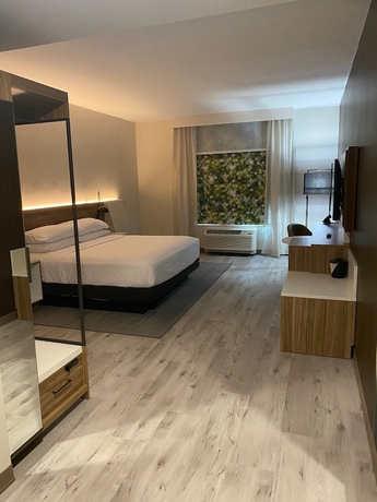 Imagen de la habitación del Hotel Wyndham Garden Orlando Airport. Foto 5