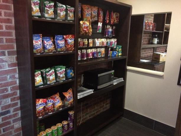 Imagen de los interiores del Hotel Wyndham Garden Pittsburgh Airport. Foto 7