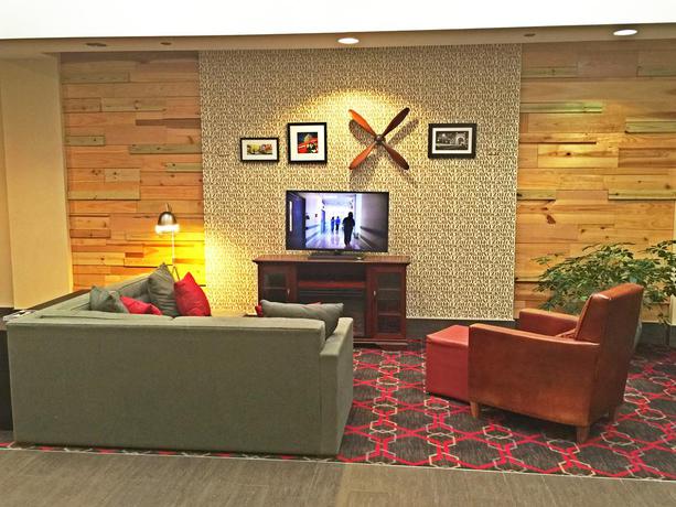 Imagen de los interiores del Hotel Wyndham Garden Pittsburgh Airport. Foto 9