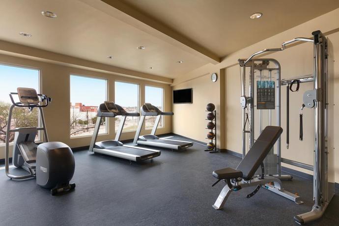 Imagen de los interiores del Hotel Wyndham Garden San Antonio Riverwalk/Museum Reach. Foto 9