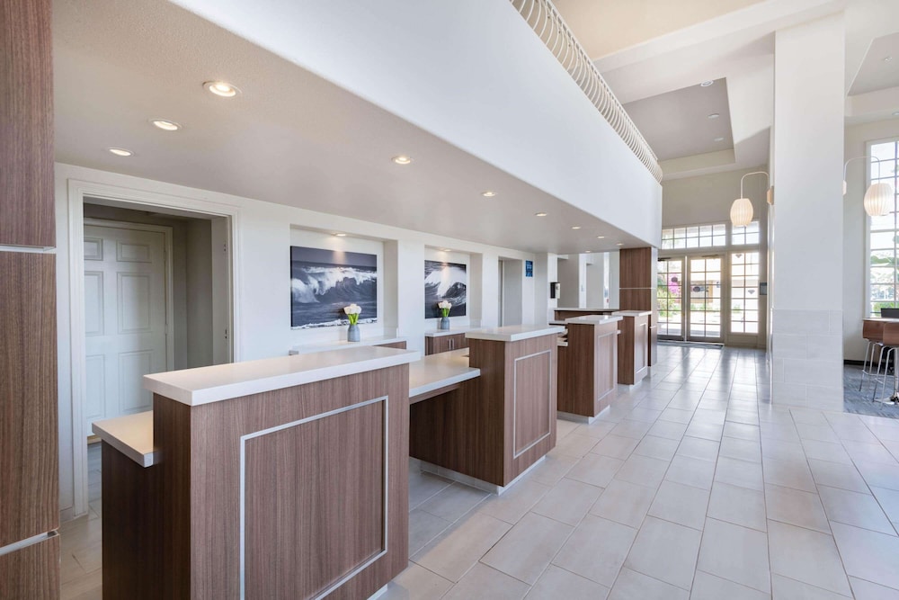 Imagen de los interiores del Hotel Wyndham Garden San Diego Near Seaworld. Foto 16