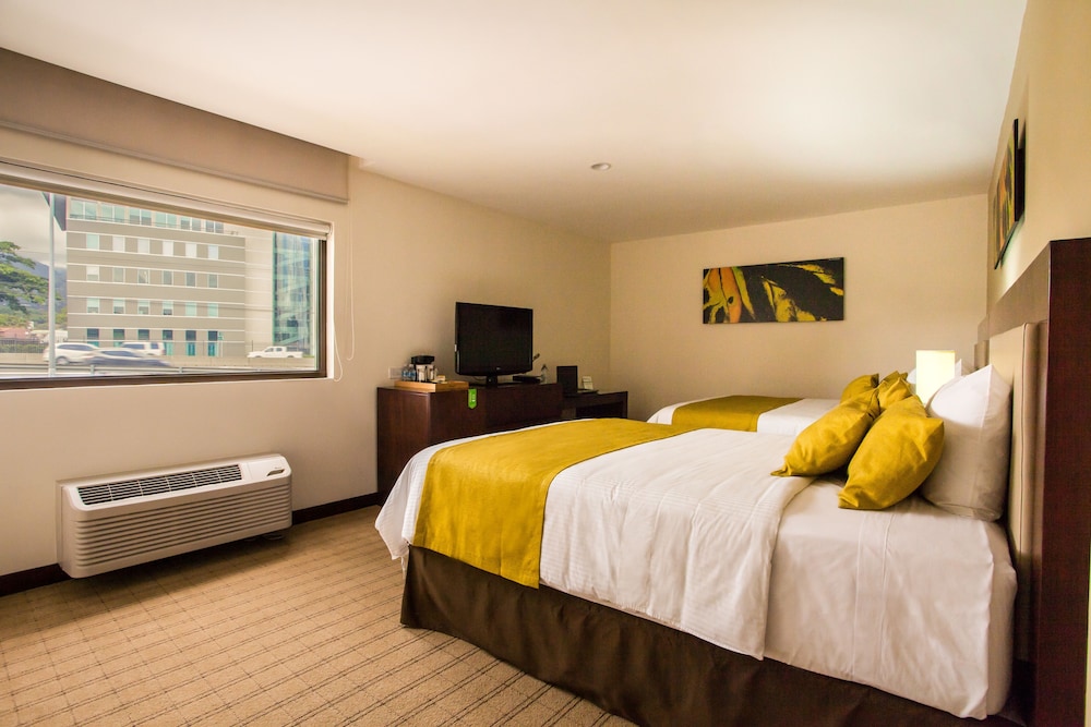 Imagen de la habitación del Hotel Wyndham Garden San Jose Escazu. Foto 4