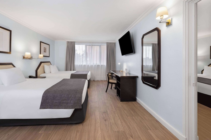 Imagen de la habitación del Hotel Wyndham Garden Santiago Kennedy. Foto 8
