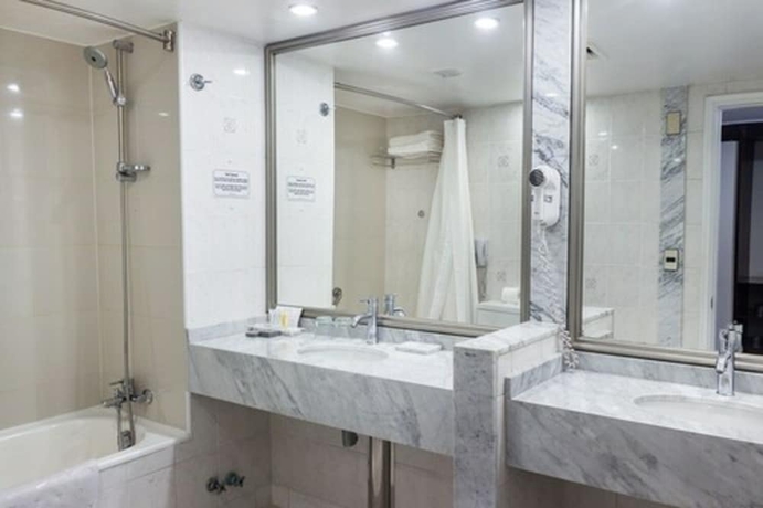 Imagen de la habitación del Hotel Wyndham Garden Santiago Kennedy. Foto 9