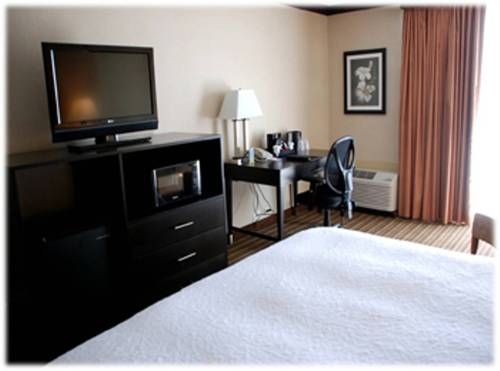 Imagen de la habitación del Hotel Wyndham Garden Schaumburg Chicago Northwest. Foto 3