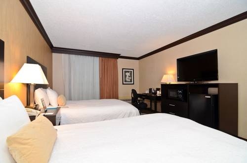 Imagen de la habitación del Hotel Wyndham Garden Schaumburg Chicago Northwest. Foto 8