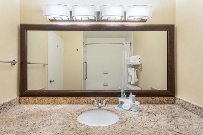 Imagen de la habitación del Hotel Wyndham Garden Summerville. Foto 12