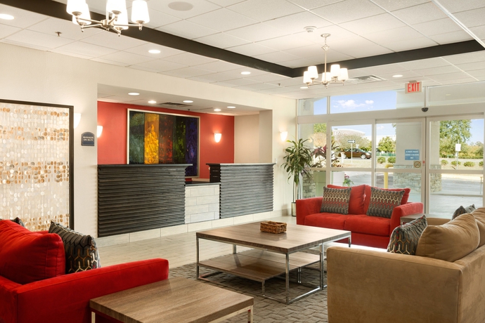 Imagen de los interiores del Hotel Wyndham Garden Tallahassee Capitol. Foto 12