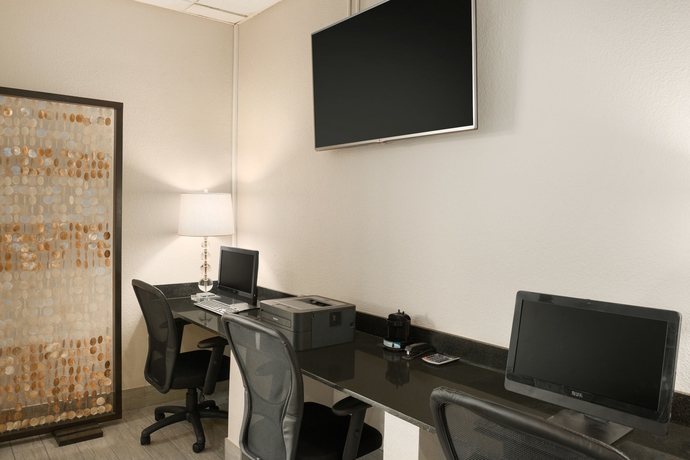 Imagen de los interiores del Hotel Wyndham Garden Tallahassee Capitol. Foto 14