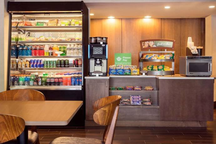 Imagen de los interiores del Hotel Wyndham Garden Washington DC Area. Foto 12