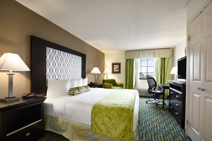 Imagen general del Hotel Wyndham Garden Wichita Downtown, Wichita. Foto 10