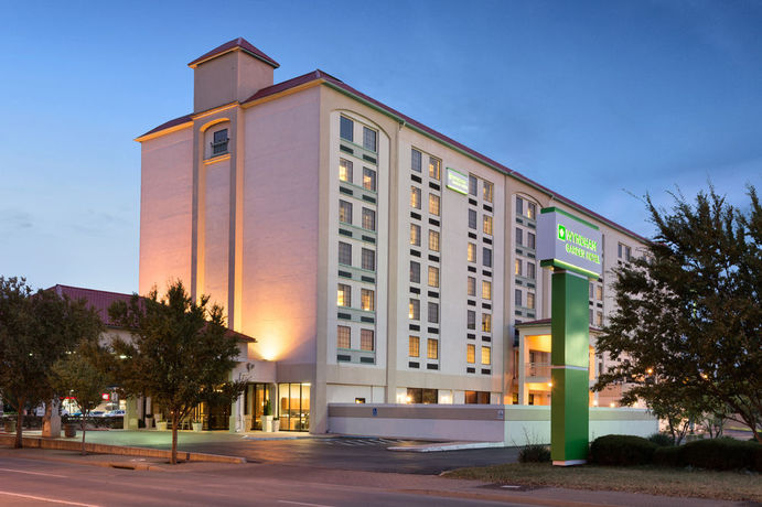 Imagen general del Hotel Wyndham Garden Wichita Downtown, Wichita. Foto 14