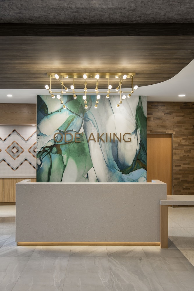 Imagen de los interiores del Hotel Wyndham Garden Winnipeg Airport. Foto 15