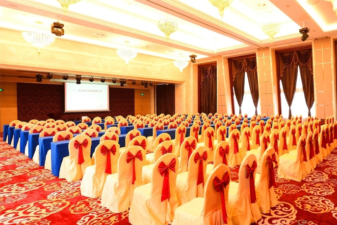 Imagen de los interiores del Hotel Wyndham Garden Wuyishan. Foto 10