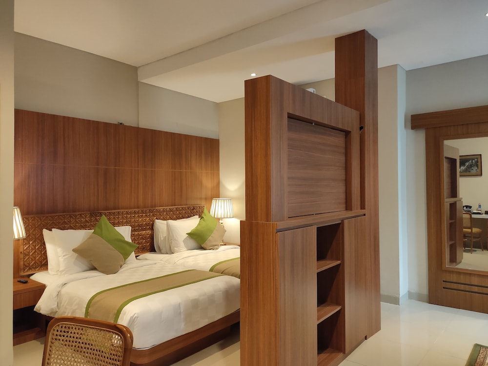 Imagen de la habitación del Hotel Wyndham Garden Yogyakarta. Foto 11