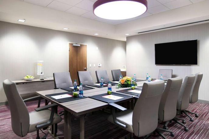 Imagen general del Hotel Wyndham Garden at Niagara Falls. Foto 4