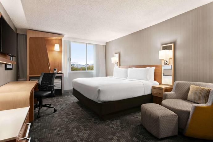 Imagen de la habitación del Hotel Wyndham Garden at Niagara Falls. Foto 14