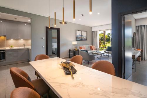 Imagen de la habitación del Hotel Wyndham Grand Algarve. Foto 6