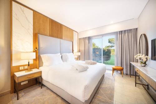 Imagen de la habitación del Hotel Wyndham Grand Algarve - Quinta do Lago. Foto 7