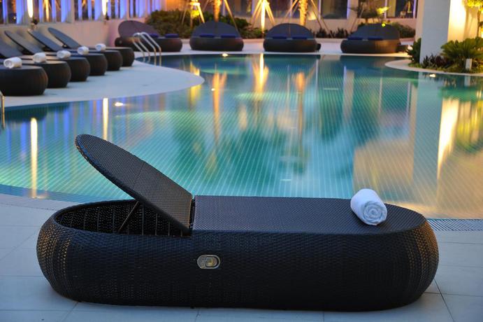 Imagen de la piscina del Hotel Wyndham Grand Bangsar Kuala Lumpur. Foto 16