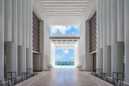 Imagen de los interiores del Hotel Wyndham Grand Barbados Sam Lords Castle All Inclusive Resort. Foto 9