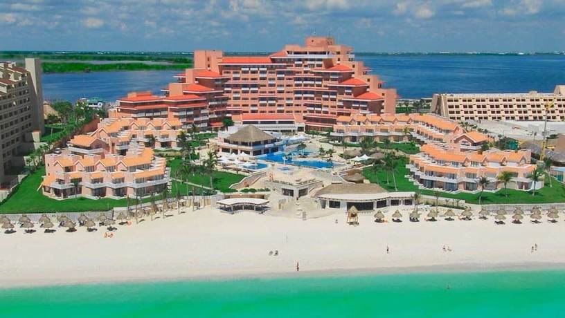 Imagen general del Hotel Wyndham Grand Cancun All Inclusive Resort and Villas. Foto 1