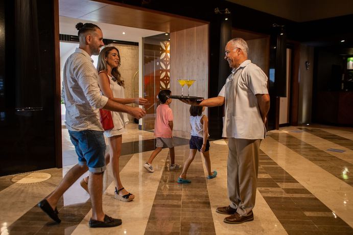 Imagen de los interiores del Hotel Wyndham Grand Cancun All Inclusive Resort and Villas. Foto 19