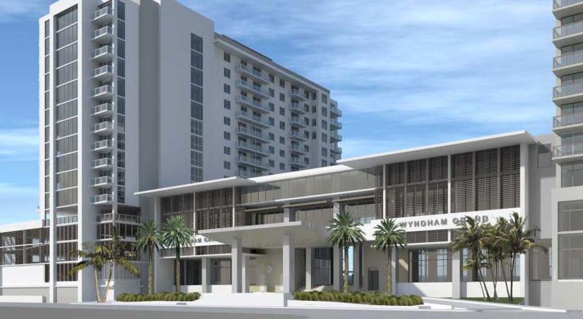 Imagen general del Hotel Wyndham Grand Clearwater Beach. Foto 6