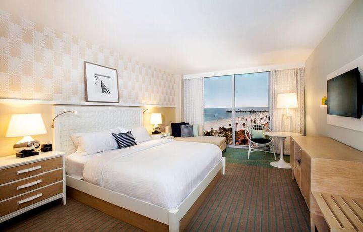 Imagen de la habitación del Hotel Wyndham Grand Clearwater Beach. Foto 16