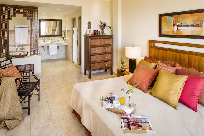 Imagen de la habitación del Hotel Wyndham Grand Costa del Sol. Foto 6