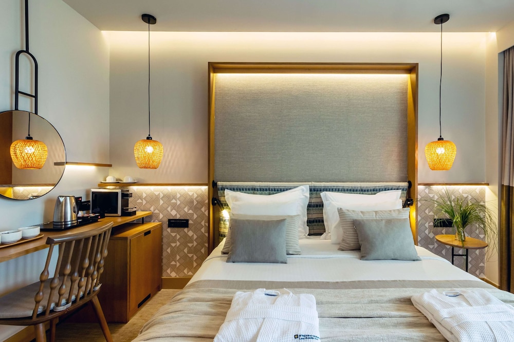 Imagen de la habitación del Hotel Wyndham Grand Crete Mirabello Bay. Foto 10